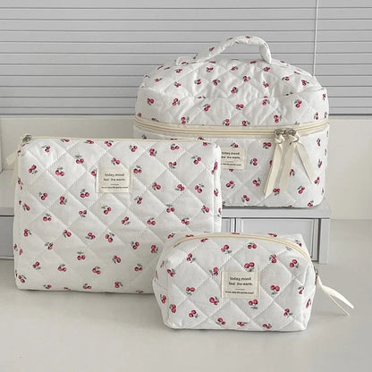 Erdbeerzauber Make-up Tasche 🍓