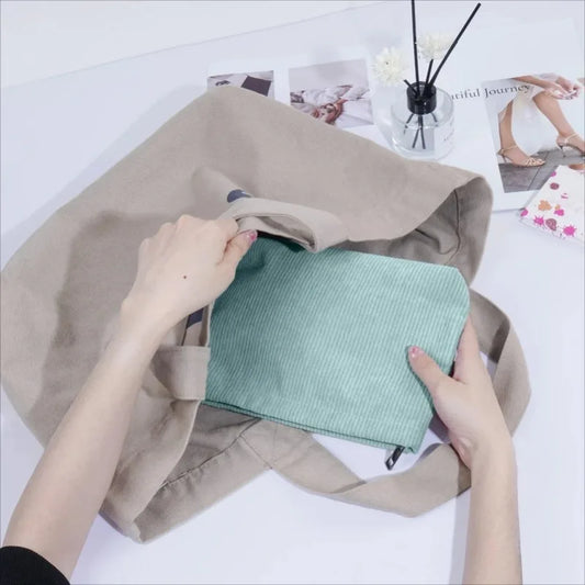PrettyPocket – Cord Make-up & Reise Täschchen 💄